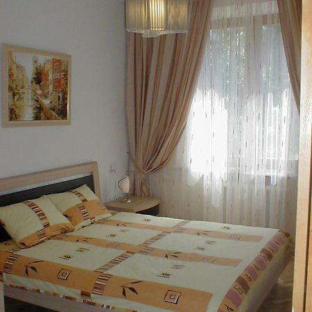 Ok Apartments Basseinaya Area - Kiev Chambre photo